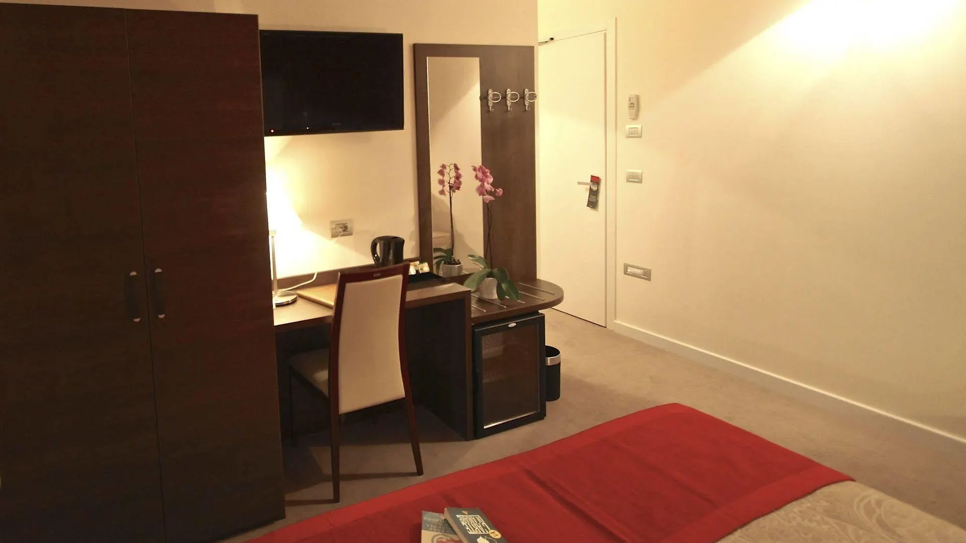 Andrea Doria Resort Rome 2*,  Italy